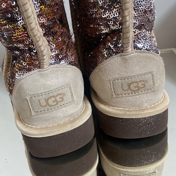 Ugg champagne sparkly sequined flip sequin boots - Picture 3 of 9